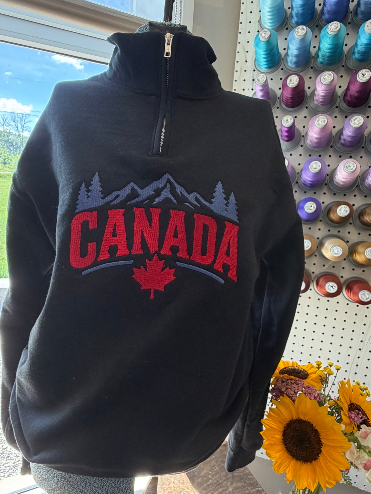 Small Black 1/4 Zip Canada