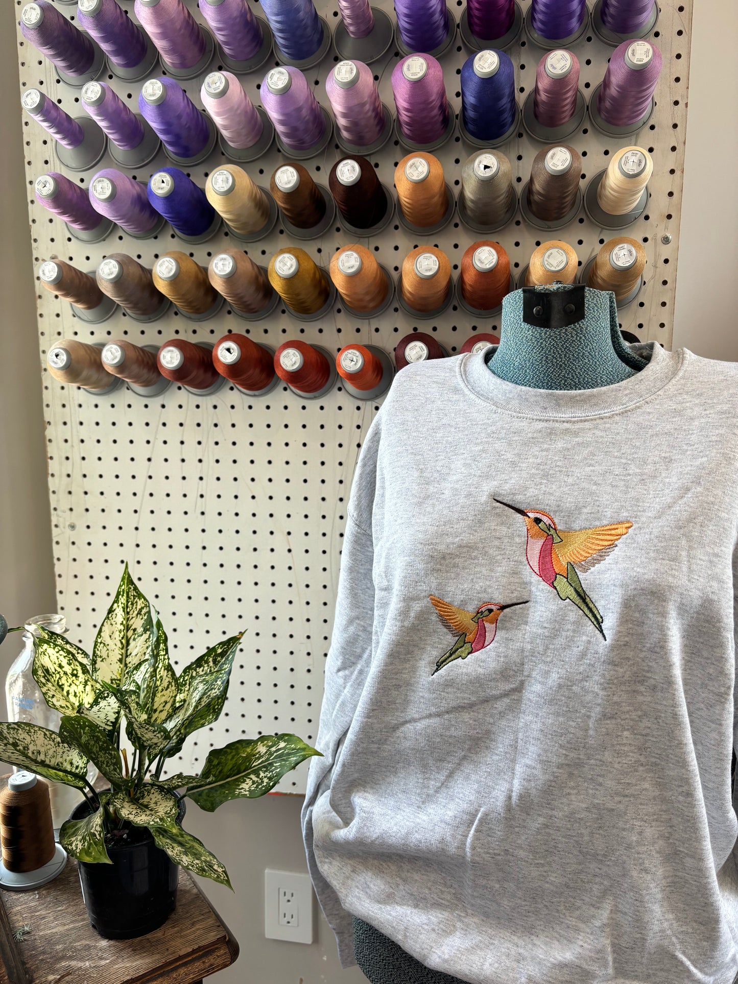 Medium Ash Grey Humming Bird Crew