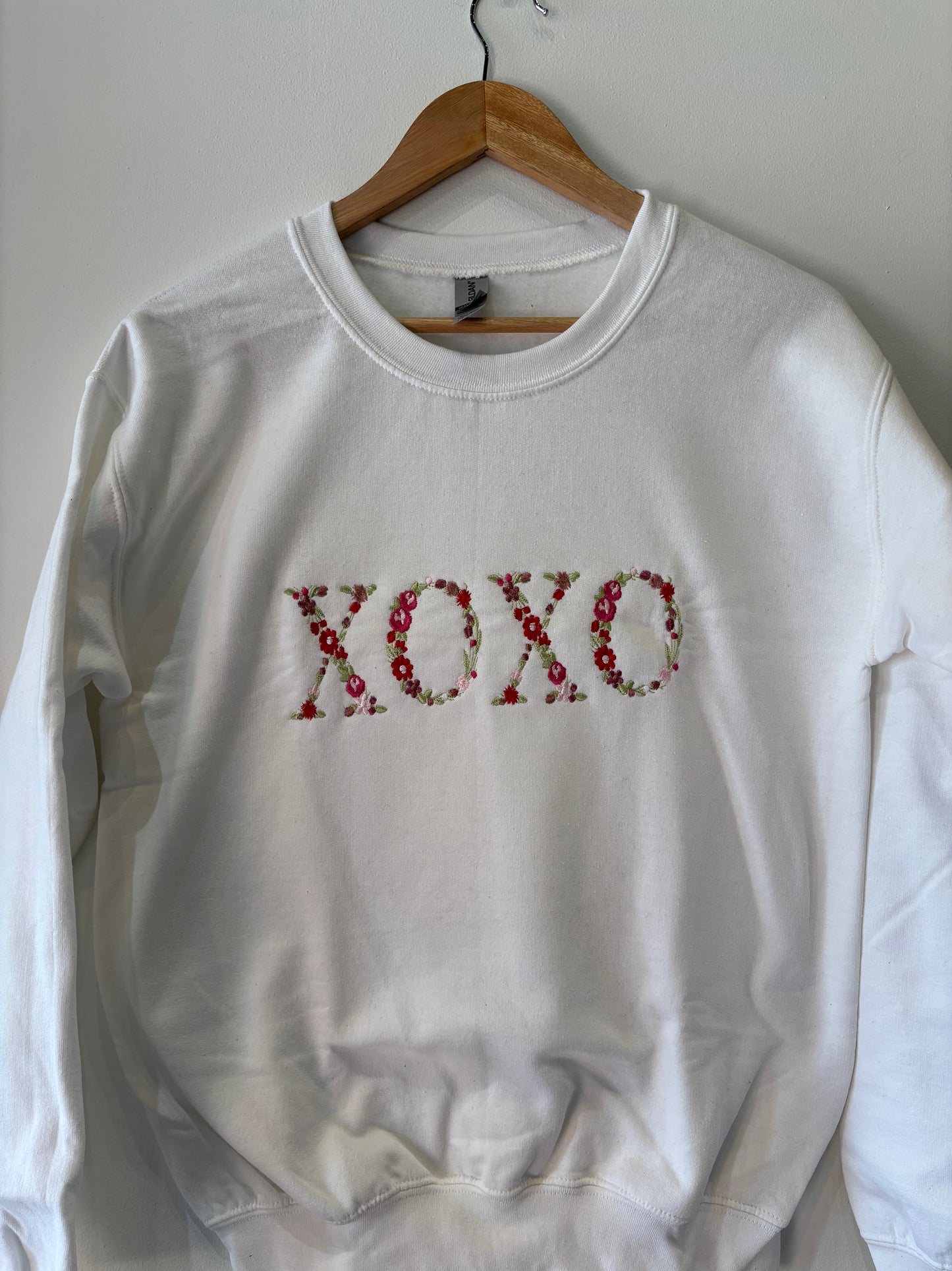 White XOXO Crew (Small)