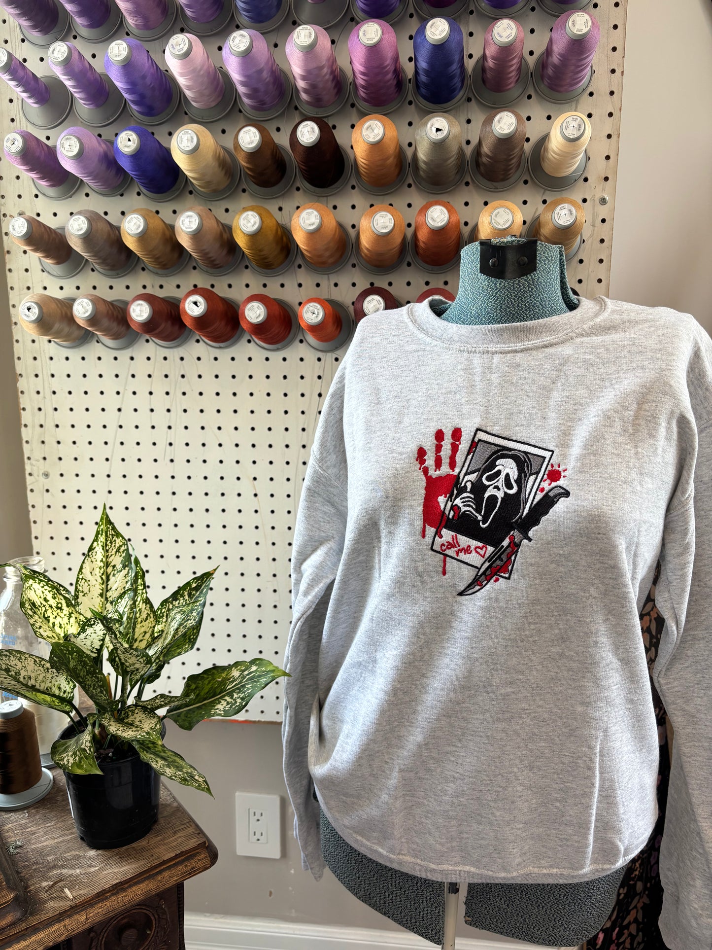 Small Ash Grey Scream Crew